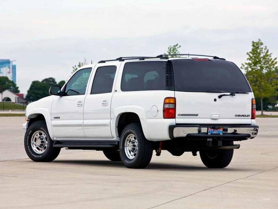  Chevrolet Suburban 2500 2001 года  (фото 5 из 6)